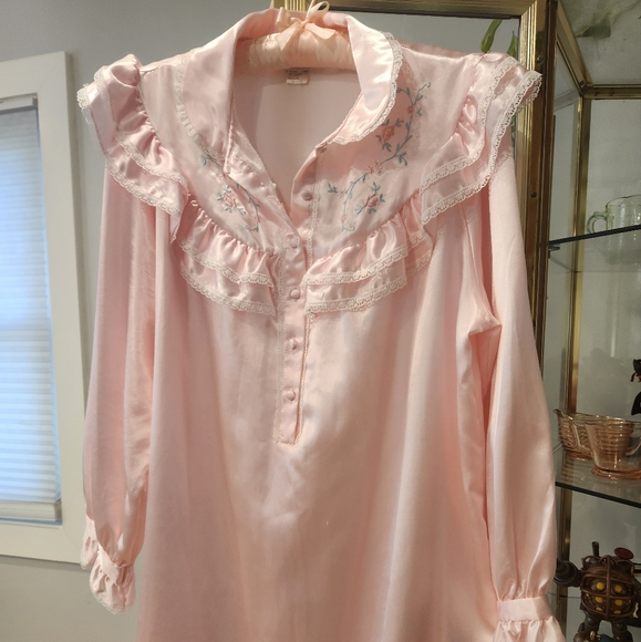 Vintage Jaclyn Smith Nightgown - Picture 1 of 7